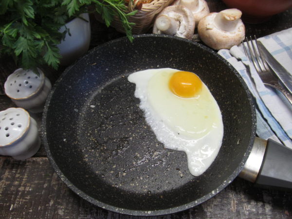 ideya dlya zavtraka iz shampinona s tvorogom i yajcom 603a2432210e7 - Идея для завтрака из шампиньона с творогом и яйцом
