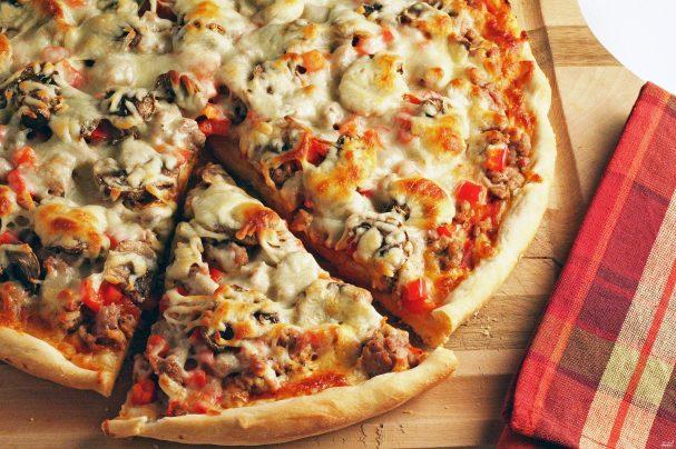 izbrannye recepty piccy s belymi gribami 603a0d9b94369 - Избранные рецепты пиццы с белыми грибами
