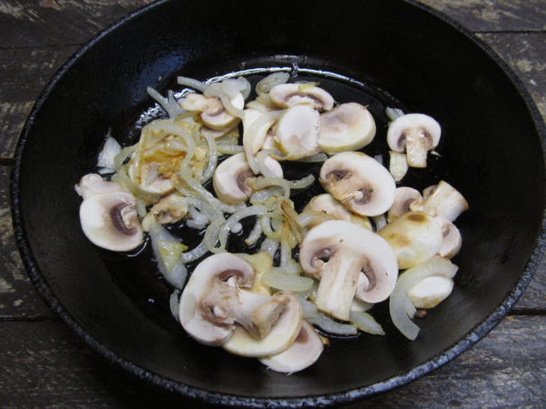 pasta s gribami i kopchenym lososem 603a2323a5ebf - Паста с грибами и копченым лососем
