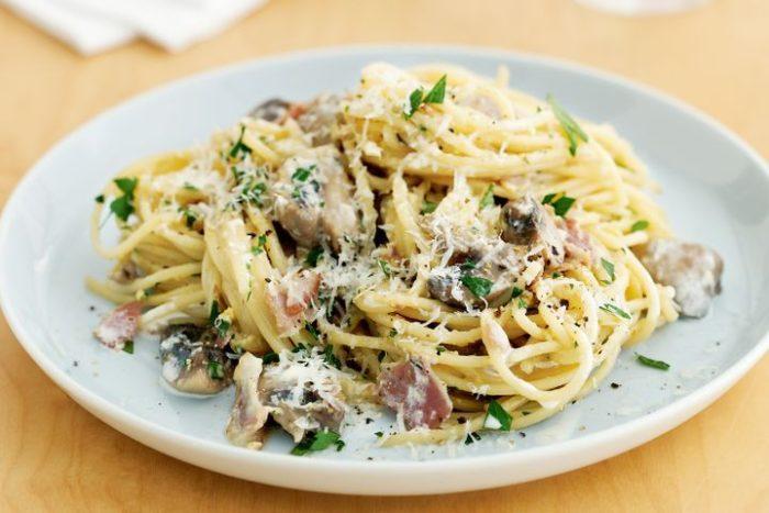 spagetti s belymi gribami palchiki oblizhesh 603a0ea6a37e8 - Спагетти с белыми грибами — пальчики оближешь!