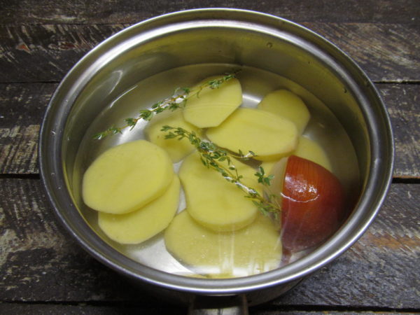 teplyj salat iz gribov i kartofelya 603a2304814e8 - Теплый салат из грибов и картофеля